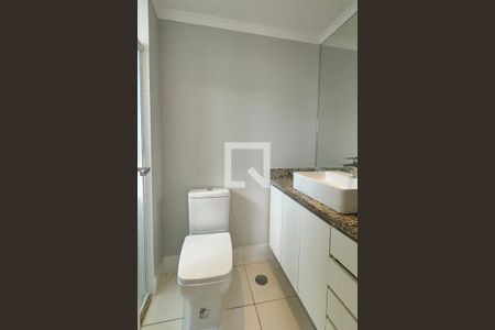 Apartamento à venda com 66m², 2 quartos e 1 vagaBanheiro da Suíte 1