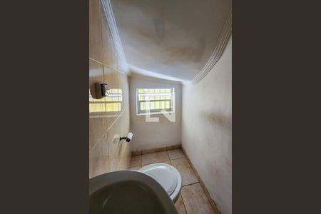 Casa à venda com 160m², 2 quartos e 2 vagasLavabo 