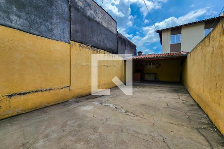 Casa à venda com 160m², 2 quartos e 2 vagasQuintal