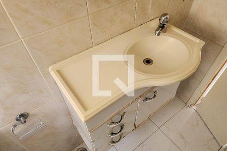 Casa à venda com 160m², 2 quartos e 2 vagasBanheiro 