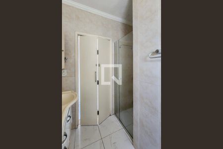 Casa à venda com 160m², 2 quartos e 2 vagasBanheiro 