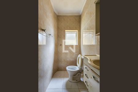 Casa à venda com 160m², 2 quartos e 2 vagasBanheiro 