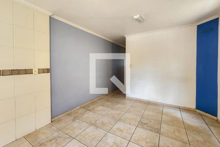 Casa à venda com 160m², 2 quartos e 2 vagasCozinha 
