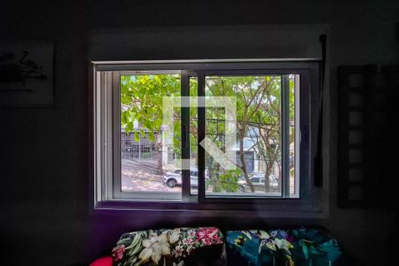 Casa à venda com 150m², 3 quartos e sem vaga Casa à venda com 150m², 3 quartos e sem vagaJanela Quarto 1