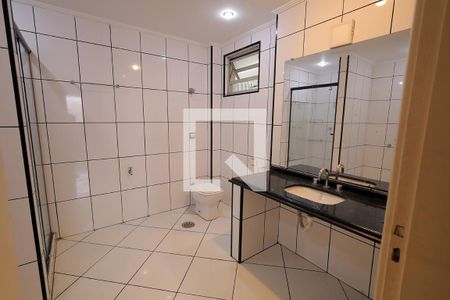 Apartamento à venda com 250m², 3 quartos e 1 vagaBanheiro da Suíte