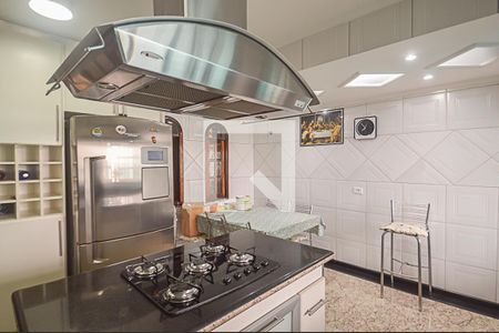 Casa à venda com 350m², 4 quartos e 4 vagas Casa à venda com 350m², 4 quartos e 4 vagasCozinha