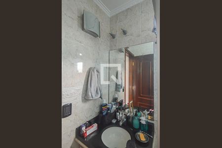 Casa à venda com 350m², 4 quartos e 4 vagas Casa à venda com 350m², 4 quartos e 4 vagasBanheiro da Suíte 2