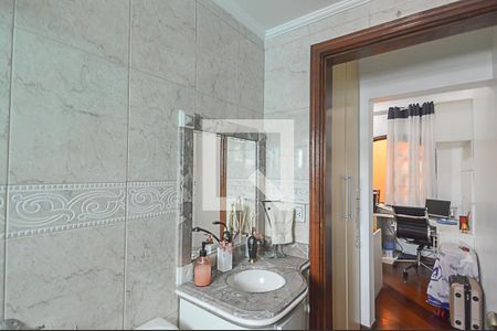 Casa à venda com 350m², 4 quartos e 4 vagas Casa à venda com 350m², 4 quartos e 4 vagasBanheiro da Suíte 3