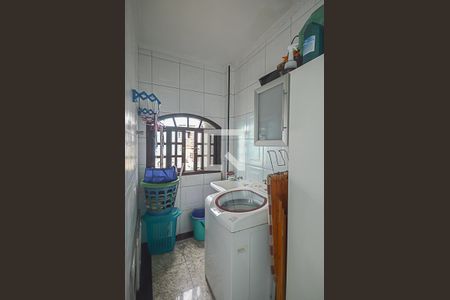 Casa à venda com 350m², 4 quartos e 4 vagas Casa à venda com 350m², 4 quartos e 4 vagasÁrea de Serviço