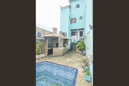 Casa à venda com 350m², 4 quartos e 4 vagas Casa à venda com 350m², 4 quartos e 4 vagasChurrasqueira