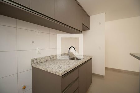 Apartamento para alugar com 58m², 2 quartos e 1 vaga Apartamento para alugar com 58m², 2 quartos e 1 vagaCozinha e Área de Serviço