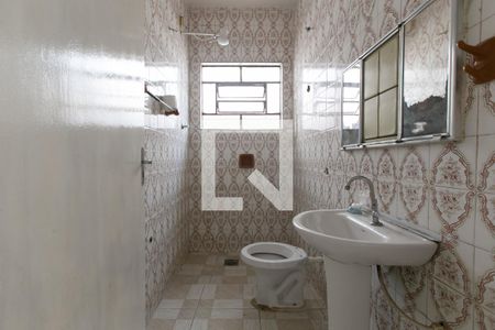 Casa para alugar com 130m², 2 quartos e 2 vagas Casa para alugar com 130m², 2 quartos e 2 vagasBanheiro