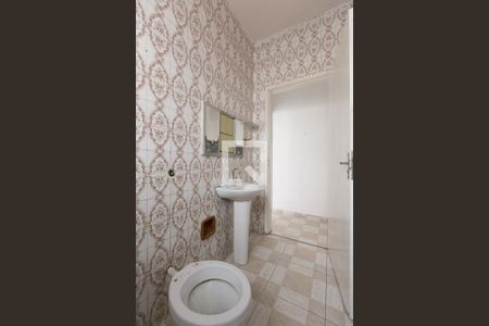 Casa para alugar com 130m², 2 quartos e 2 vagas Casa para alugar com 130m², 2 quartos e 2 vagasBanheiro