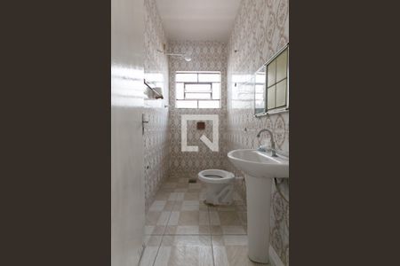 Casa para alugar com 130m², 2 quartos e 2 vagas Casa para alugar com 130m², 2 quartos e 2 vagasBanheiro