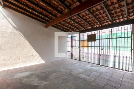 Casa para alugar com 130m², 2 quartos e 2 vagas Casa para alugar com 130m², 2 quartos e 2 vagasGaragem