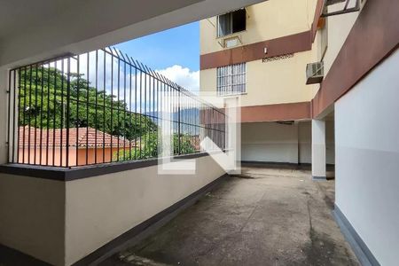 Apartamento à venda com 72m², 2 quartos e 1 vagaÁrea comum