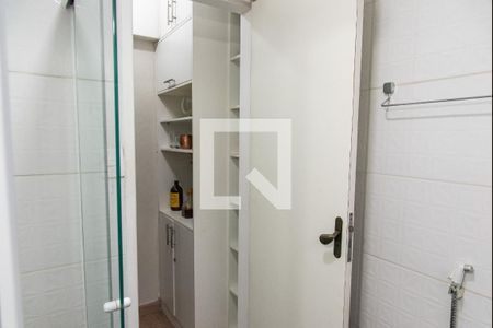Apartamento à venda com 50m², 2 quartos e sem vaga Apartamento à venda com 50m², 2 quartos e sem vagaBanheiro
