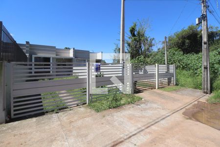 Casa para alugar com 64m², 2 quartos e 1 vaga Casa para alugar com 64m², 2 quartos e 1 vagaFachada