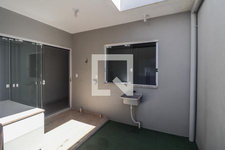 Casa para alugar com 64m², 2 quartos e 1 vaga Casa para alugar com 64m², 2 quartos e 1 vagaÁrea de Serviço