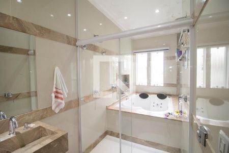 Banheiro da Suíte de casa à venda com 2 quartos, 180m² em Vila Dom Pedro Ii, São Paulo