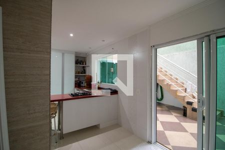 Casa à venda com 180m², 2 quartos e 1 vaga Casa à venda com 180m², 2 quartos e 1 vagaCozinha