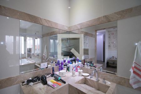 Banheiro da Suíte de casa à venda com 2 quartos, 180m² em Vila Dom Pedro Ii, São Paulo