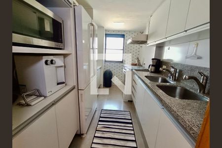 Apartamento para alugar com 138m², 3 quartos e 3 vagasCozinha