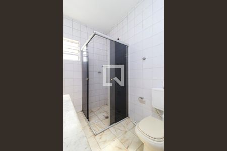 Banheiro de casa para alugar com 1 quarto, 68m² em Itaim Bibi, São Paulo