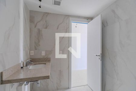 Apartamento à venda com 98m², 2 quartos e 2 vagasBanheiro