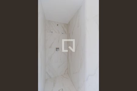 Apartamento à venda com 98m², 2 quartos e 2 vagasBanheiro do Quarto 2