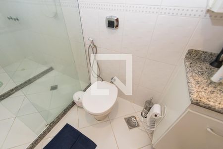 Apartamento à venda com 233m², 4 quartos e 3 vagasBanheiro da Suíte 1