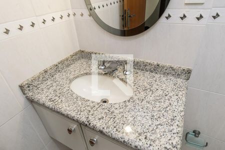 Apartamento à venda com 233m², 4 quartos e 3 vagasBanheiro Social