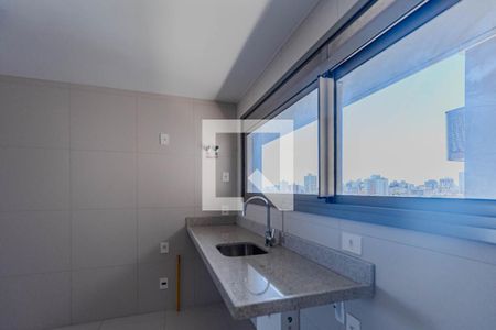 Apartamento à venda com 137m², 3 quartos e 2 vagas Apartamento à venda com 137m², 3 quartos e 2 vagasCozinha e Área de Serviço