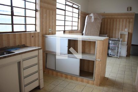 Casa à venda com 350m², 5 quartos e 1 vagaCozinha