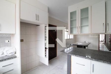 Casa à venda com 400m², 3 quartos e 6 vagasCozinha