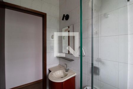 Casa à venda com 400m², 3 quartos e 6 vagasBanheiro 2