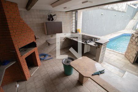 Casa à venda com 400m², 3 quartos e 6 vagasChurrasqueira