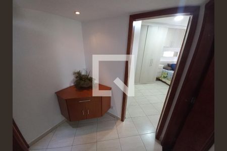 Apartamento para alugar com 92m², 2 quartos e 1 vaga Apartamento para alugar com 92m², 2 quartos e 1 vagaCorredor