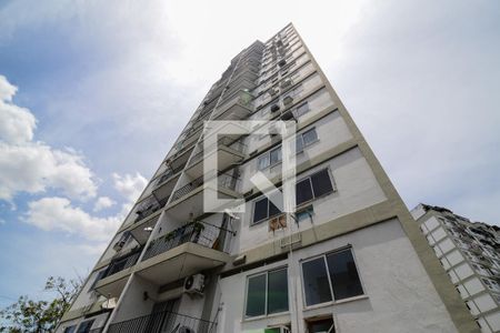 Apartamento à venda com 65m², 2 quartos e 1 vagaFachada