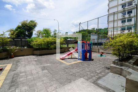 Apartamento à venda com 65m², 2 quartos e 1 vagaÁrea comum - Playground