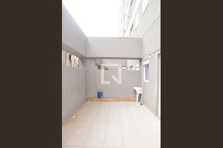 Apartamento para alugar com 60m², 2 quartos e 1 vaga Apartamento para alugar com 60m², 2 quartos e 1 vagaVaranda da Sala com Área de Serviço