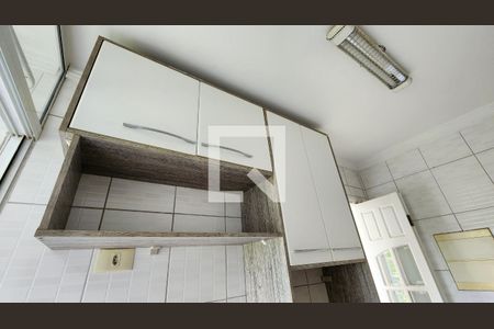 Apartamento para alugar com 56m², 2 quartos e 1 vaga Apartamento para alugar com 56m², 2 quartos e 1 vagaCozinha - Armários