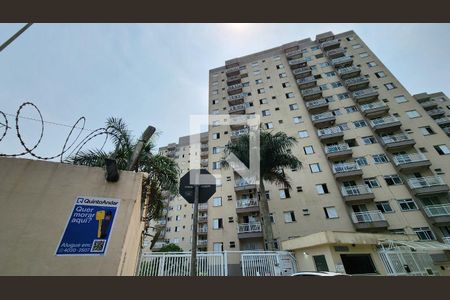 Apartamento para alugar com 56m², 2 quartos e 1 vaga Apartamento para alugar com 56m², 2 quartos e 1 vagaFachada