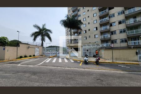 Apartamento para alugar com 56m², 2 quartos e 1 vaga Apartamento para alugar com 56m², 2 quartos e 1 vagaFachada