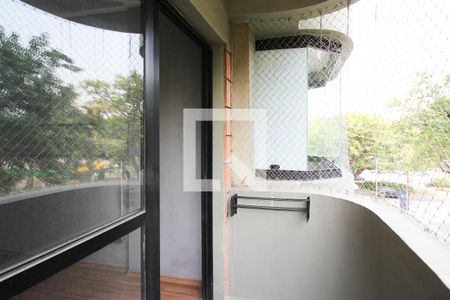 Apartamento à venda com 29m², 1 quarto e 1 vaga Apartamento à venda com 29m², 1 quarto e 1 vagaSala/Varanda