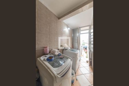 Casa à venda com 203m², 4 quartos e 2 vagas Casa à venda com 203m², 4 quartos e 2 vagasLavanderia