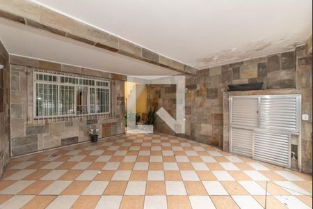 Casa à venda com 203m², 4 quartos e 2 vagas Casa à venda com 203m², 4 quartos e 2 vagasGaragem