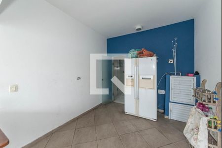 Casa à venda com 203m², 4 quartos e 2 vagas Casa à venda com 203m², 4 quartos e 2 vagasÁrea comum