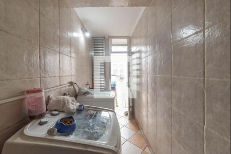 Casa à venda com 203m², 4 quartos e 2 vagas Casa à venda com 203m², 4 quartos e 2 vagasLavanderia