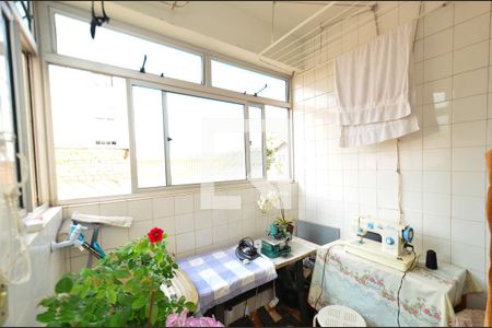 Apartamento à venda com 86m², 3 quartos e 2 vagas Apartamento à venda com 86m², 3 quartos e 2 vagasArea serviço